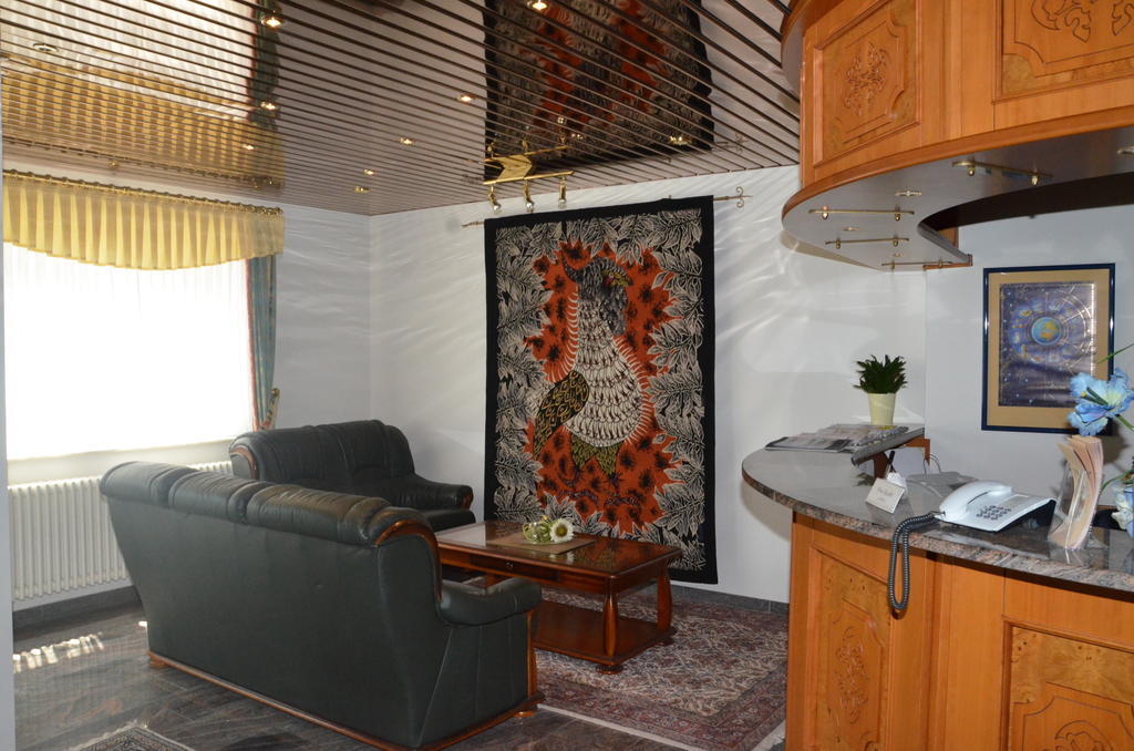 Central Inn Hotel Garni Eppelborn Dış mekan fotoğraf