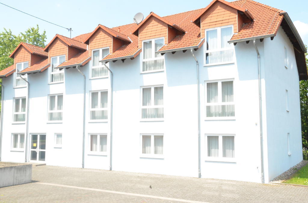Central Inn Hotel Garni Eppelborn Dış mekan fotoğraf